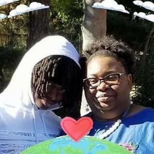 Meet your Posher, Selenia